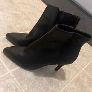 High heels black